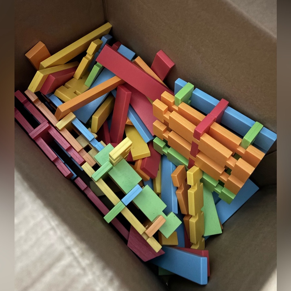 Kids fun manipulative plastic blocks